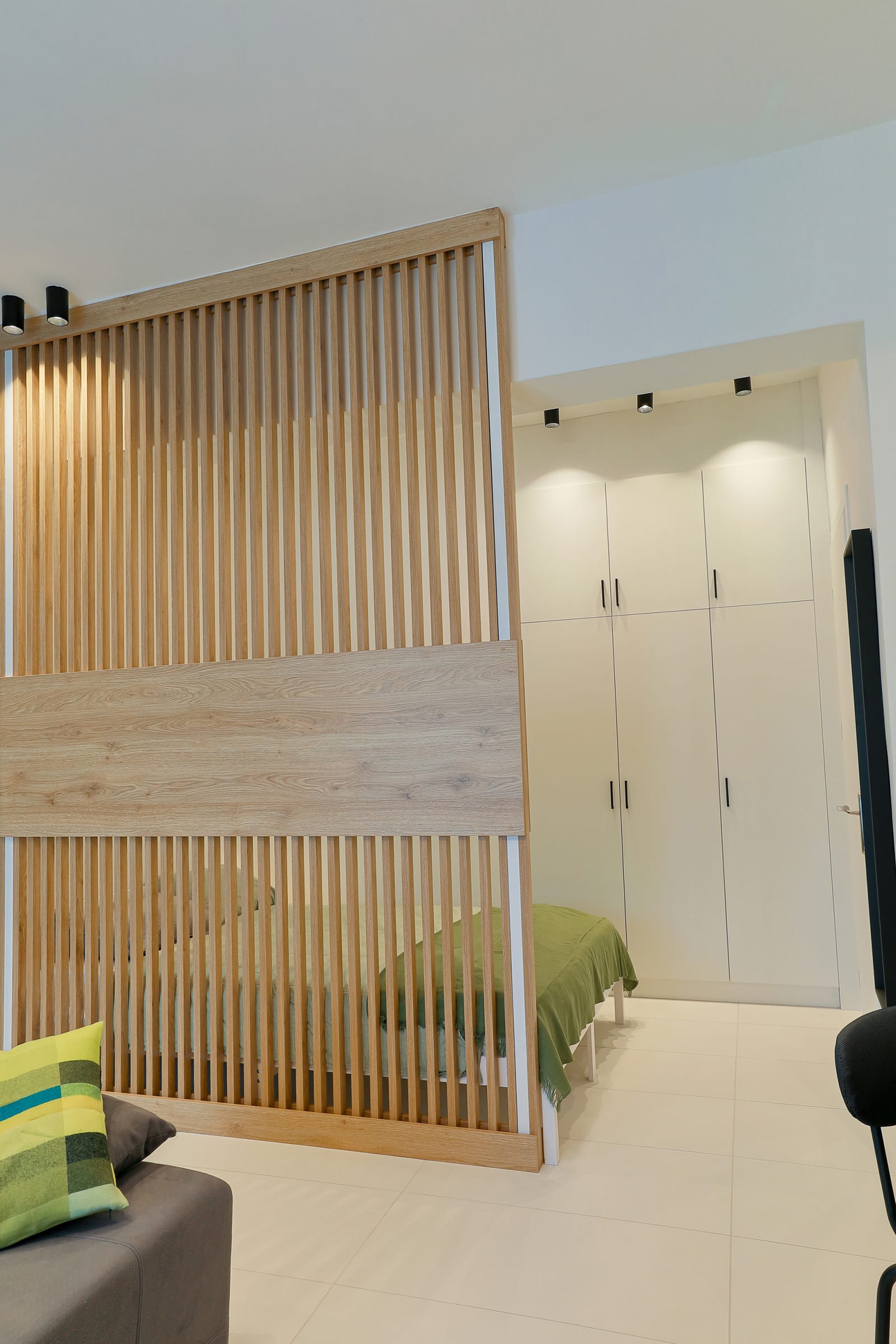 2025_Esties-Foititikes-VerticalEngineering84