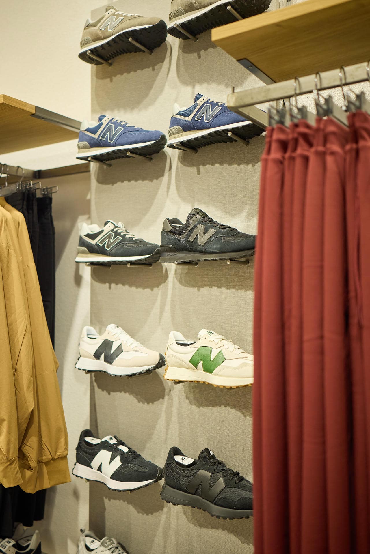 2025_NewBalance-RiverWest_08