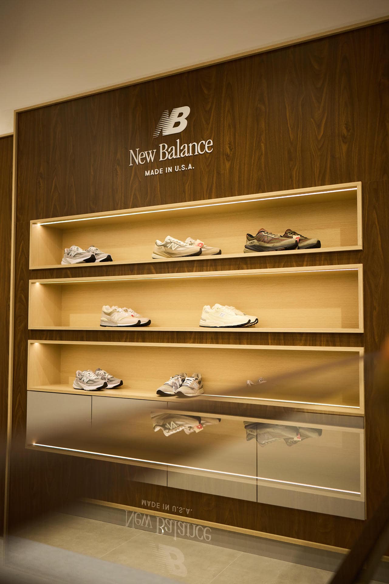 2025_NewBalance-RiverWest_18 Εξοπλισμός καταστήματος, saintsoles στα Ιωάννινα