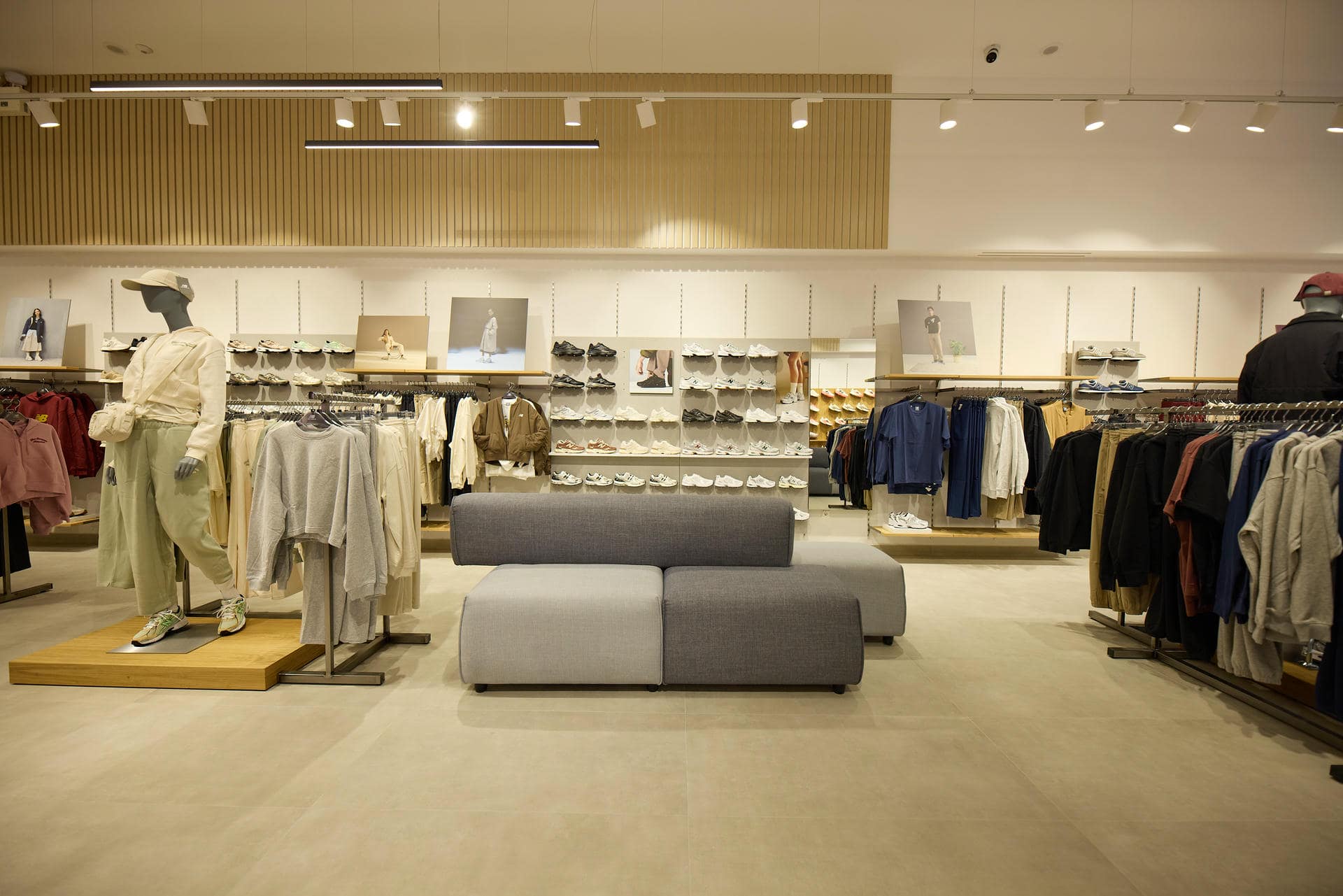 2025_NewBalance-RiverWest_24