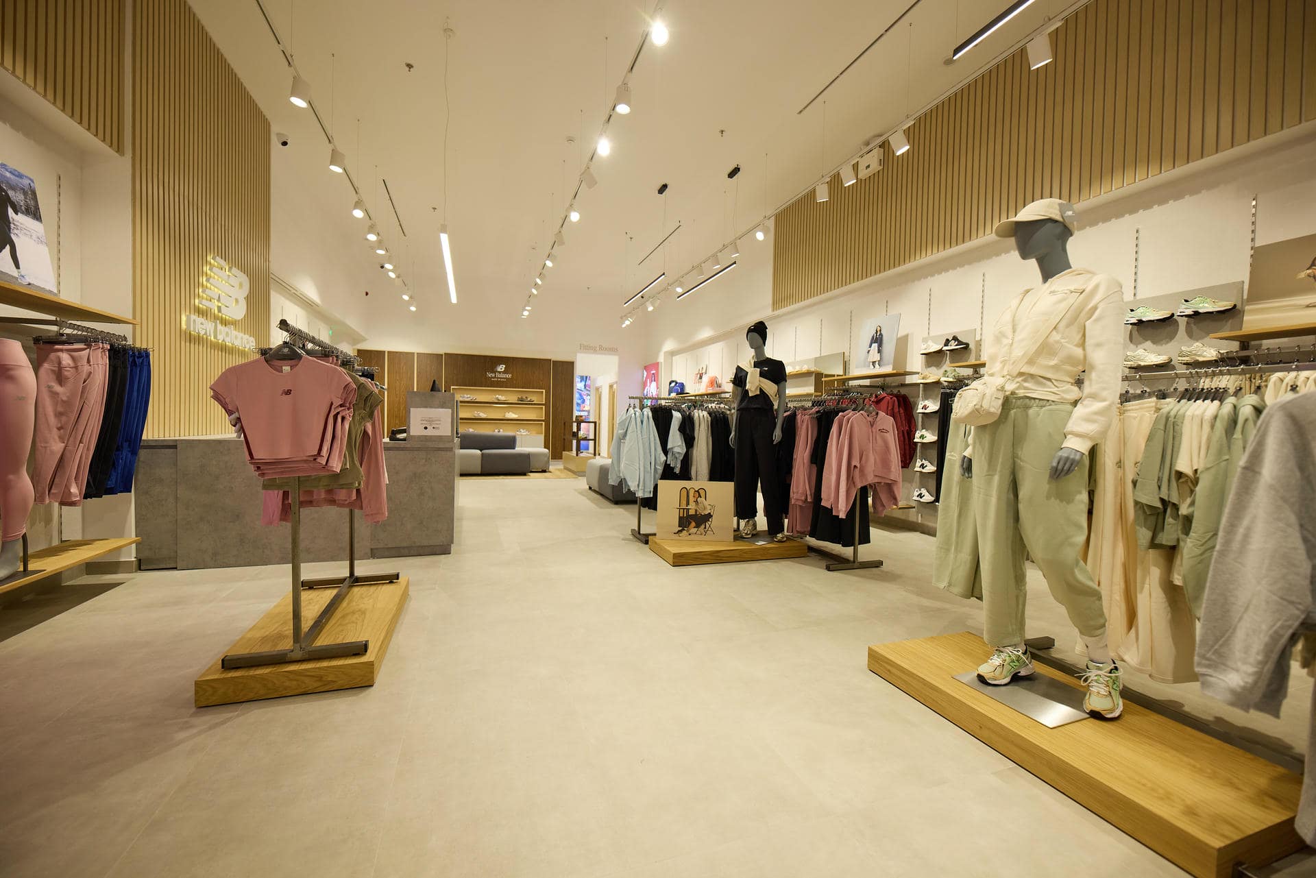 2025_NewBalance-RiverWest_25