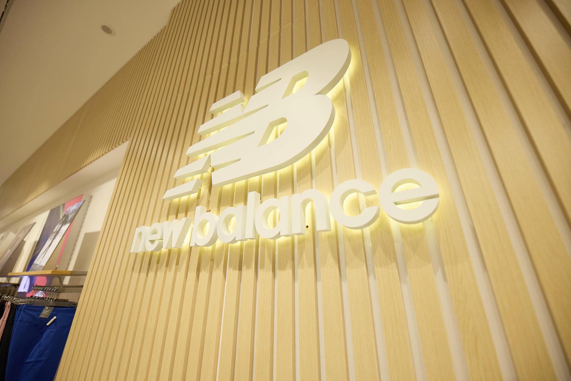 2025_NewBalance-RiverWest_30 Εξοπλισμός καταστήματος, saintsoles στα Ιωάννινα