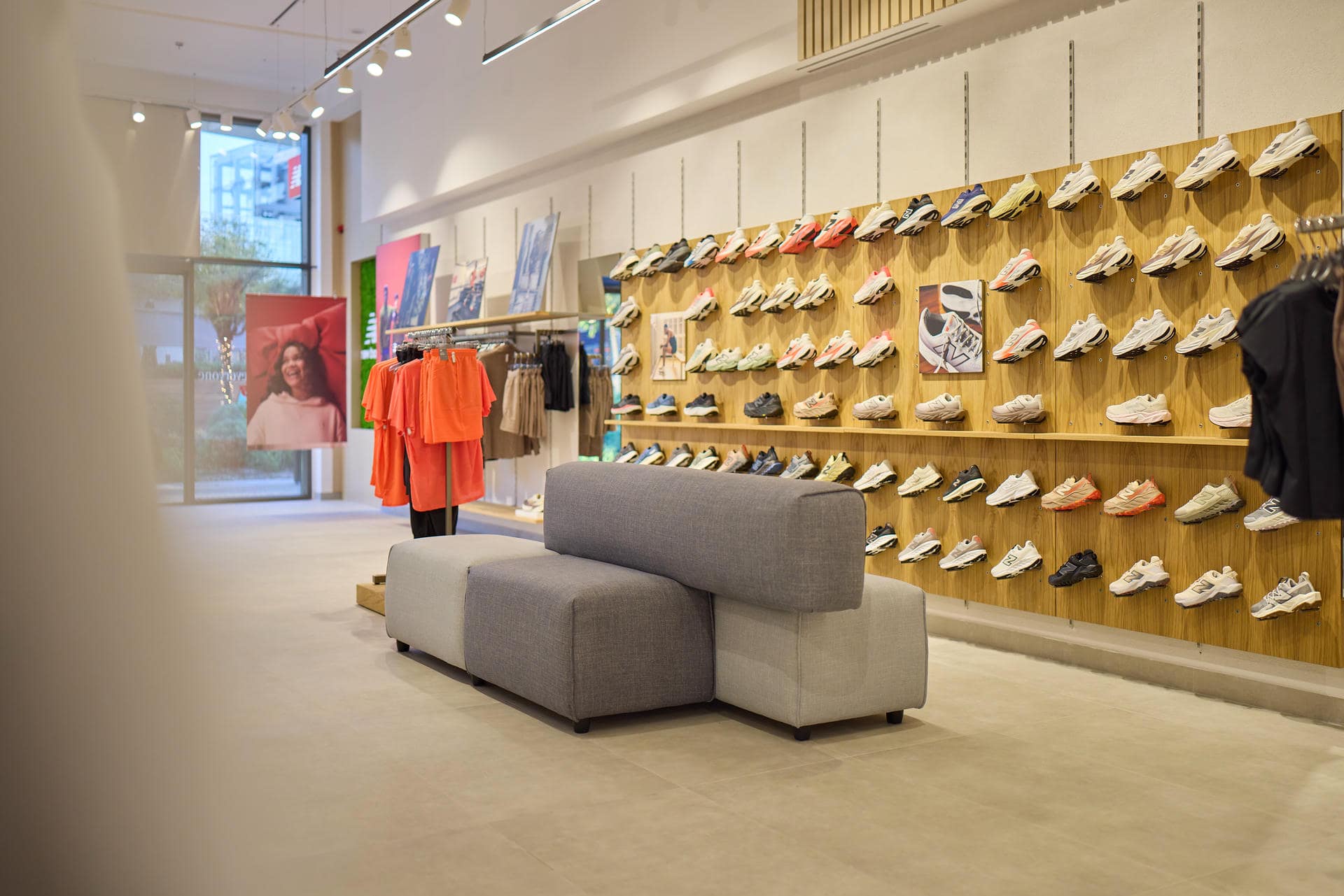 2025_NewBalance-RiverWest_32